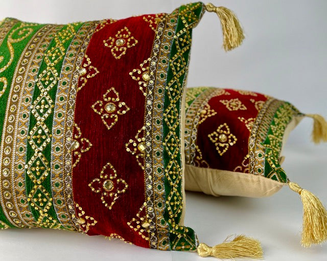 Queen Red Green Cushion Cover